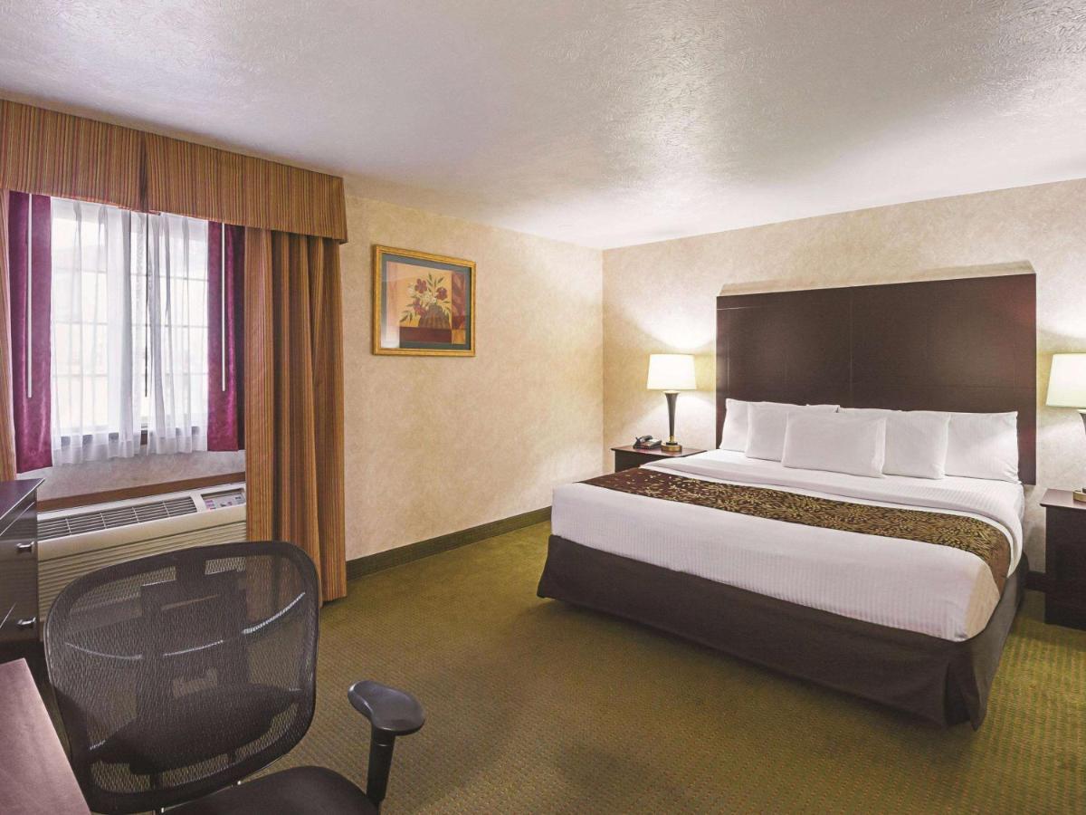 La Quinta By Wyndham Woodburn Hotel Luaran gambar